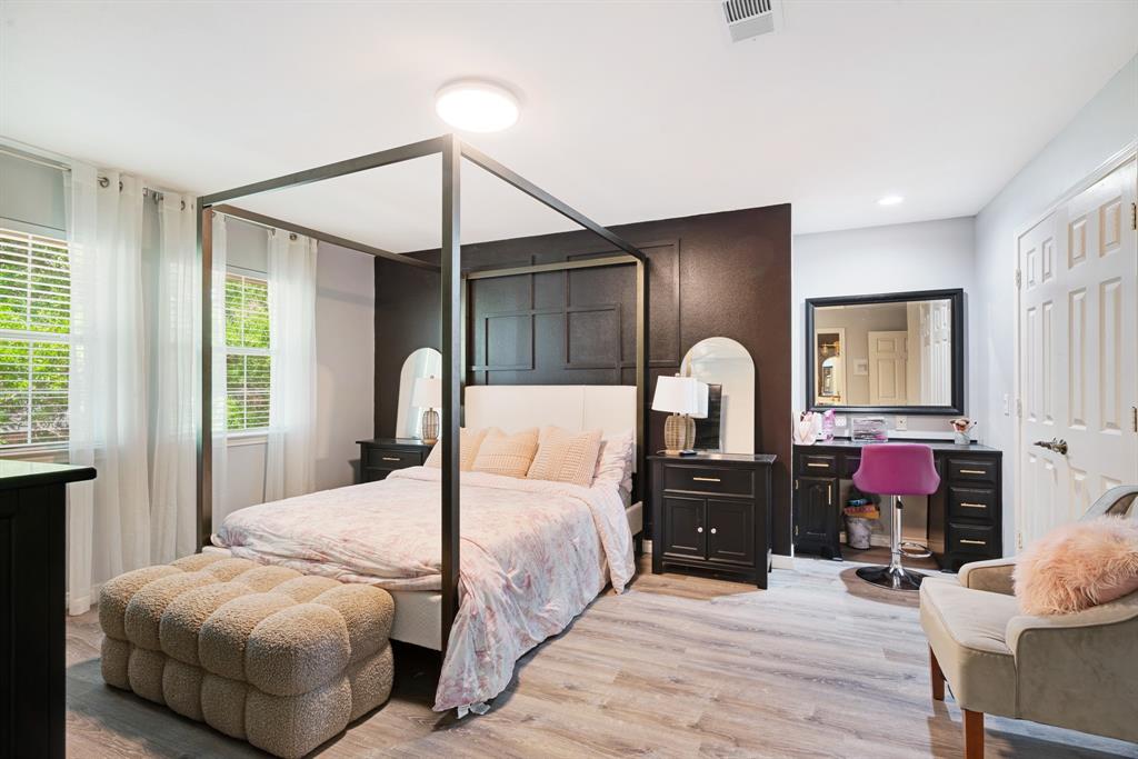 Oak Creek #4 - Residential