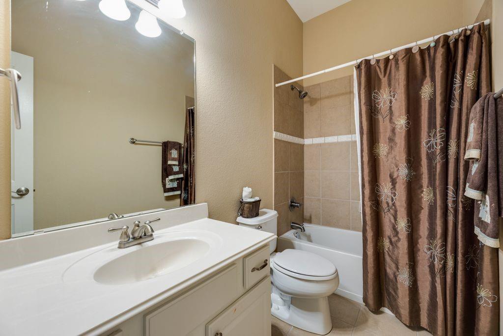 Villas At Coppell Twnhms - Residential