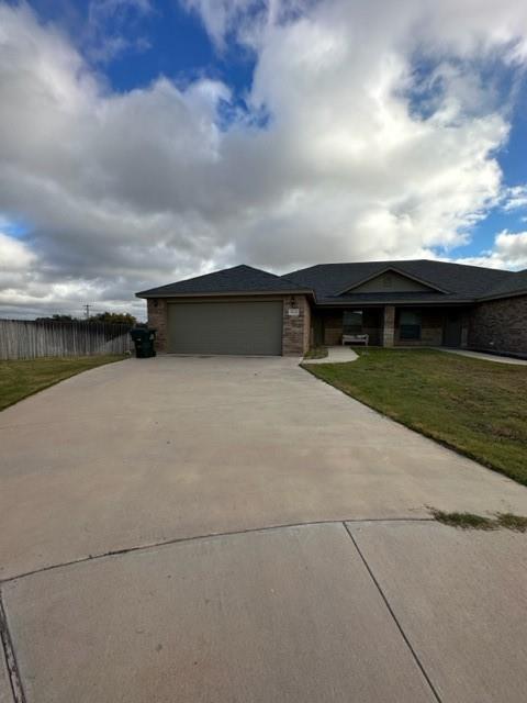 Gorgeous 3 bedroom and 2 bathroom home! Large open kitchen! Comes with a stove! Large living area perfect for hosting get togethers! This home is a must see! 
$250 Refundable Pet Deposit
$250 Pet Fee - Per Pet. This is Non refundable
$30 Per Month Per Rent, Per Pet

Requires tenant enrollment to the Tenant Benefit Package through Gerard Real Estate. Ask us for details.  $39 a month.