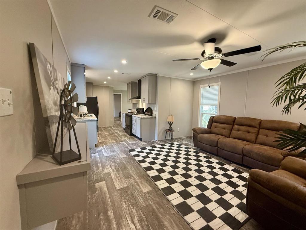 Pelican Bay - Residential