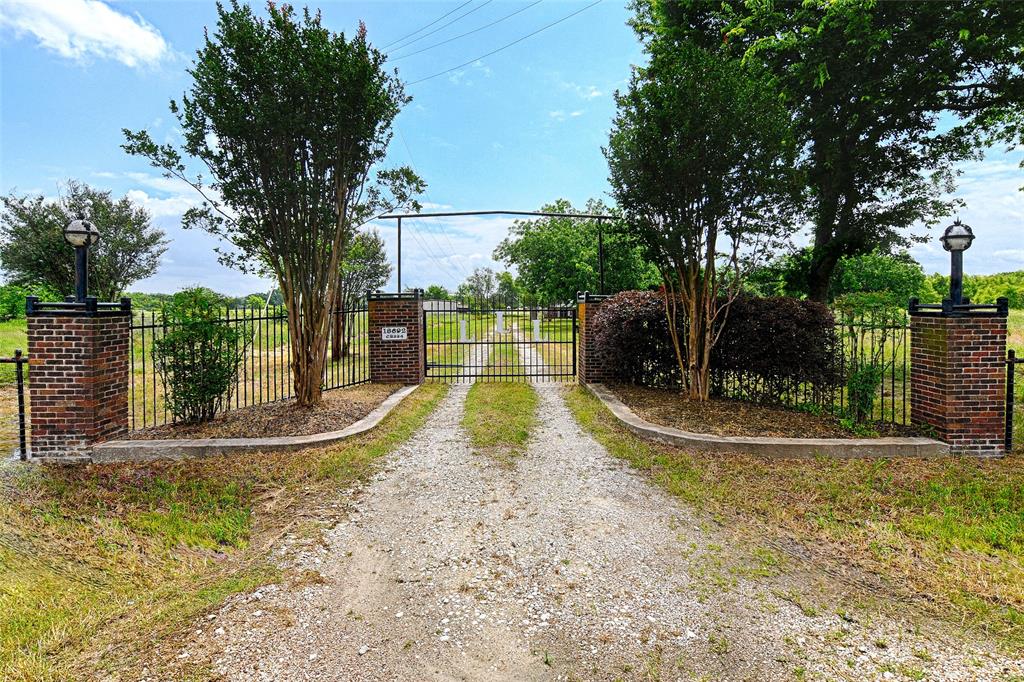 ZACHARIAH MOORE - Residential