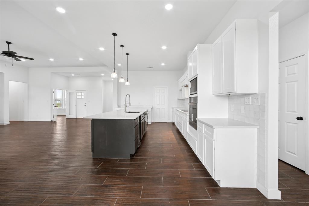 Acres on Nolan River - Residential