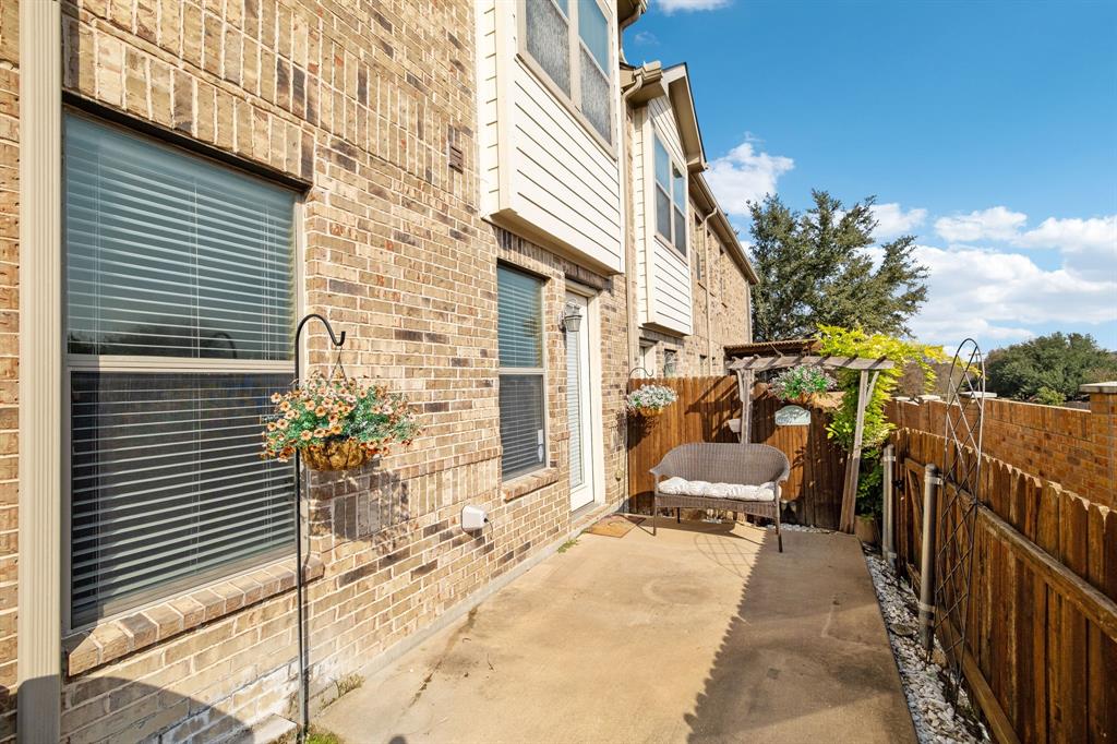 Suncreek Twnhms - Residential