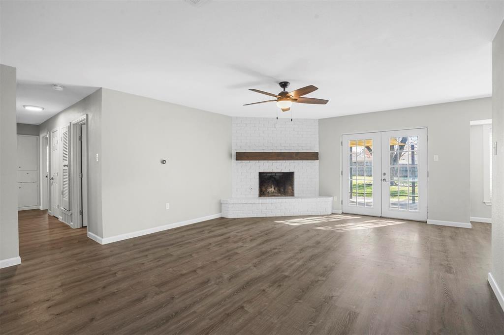 Bell Manor - Residential