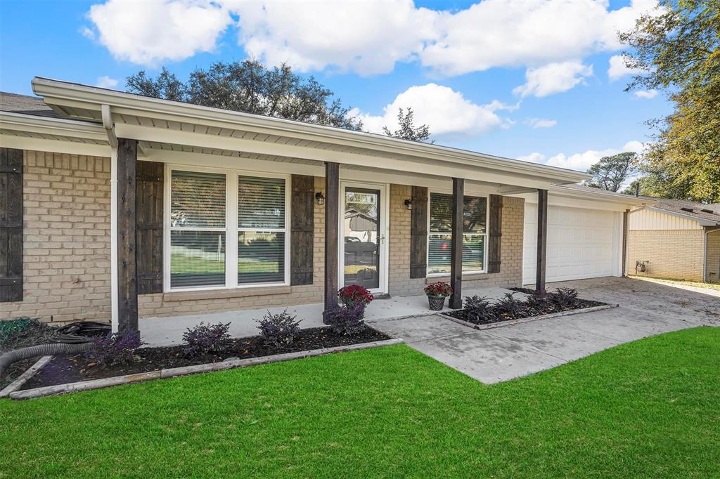 Bell Manor - Residential