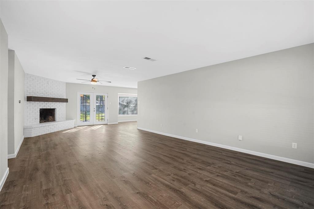 Bell Manor - Residential