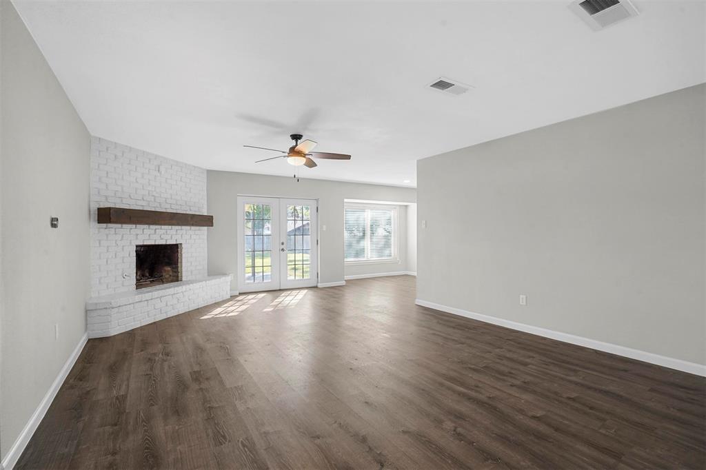 Bell Manor - Residential