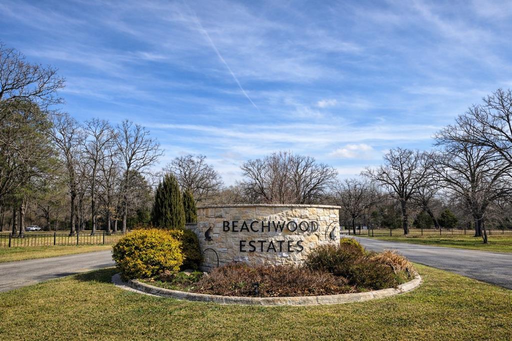 BEACHWOOD ESTS SEC D - Land