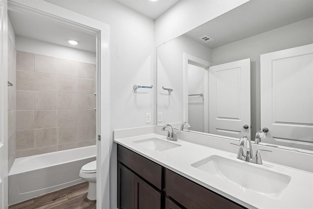 Overland Grove - Residential