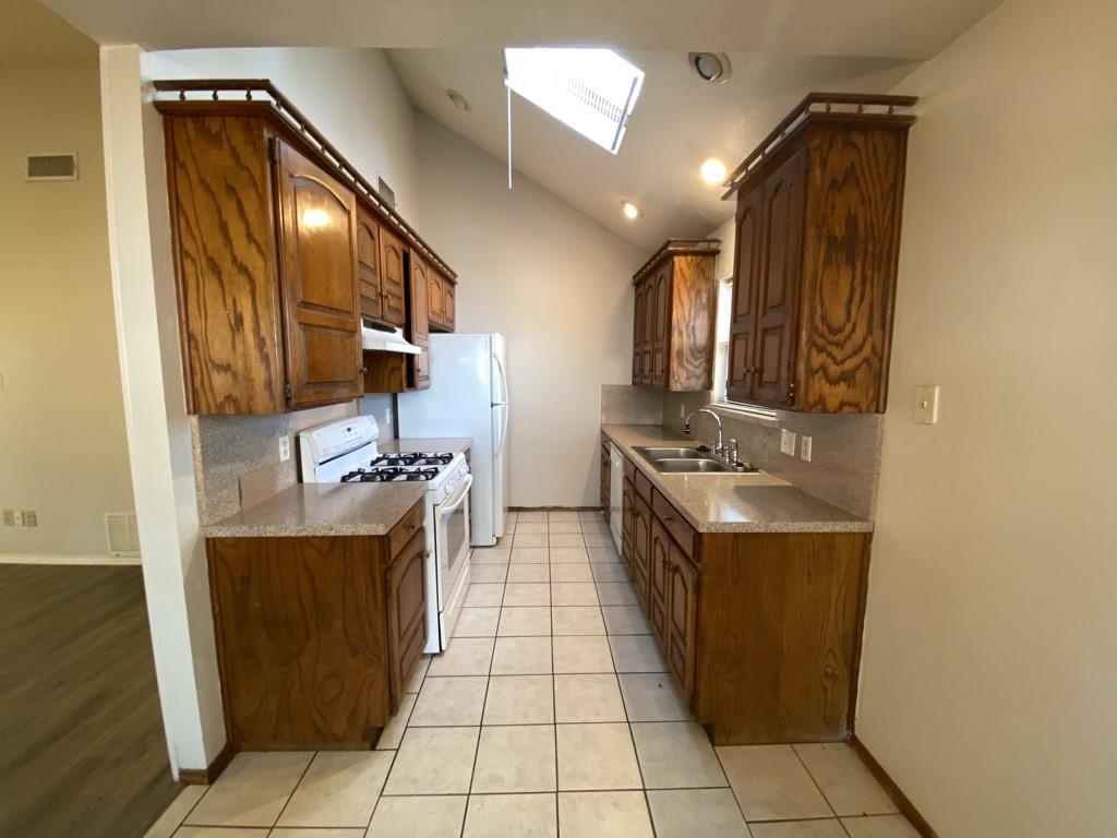 Oakwood Terrace Add - Residential Lease