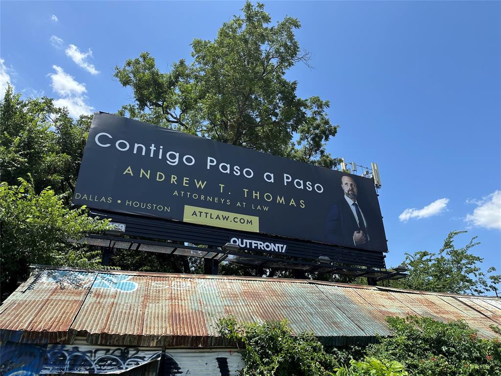 Great property located on the highway. Property has a billboard on a month to month basis. Ideal for a Multifamily development.
You can build up to 10 townhomes on this site. Topographic survey,  Architectural schematics and Alta survey have been ordered.