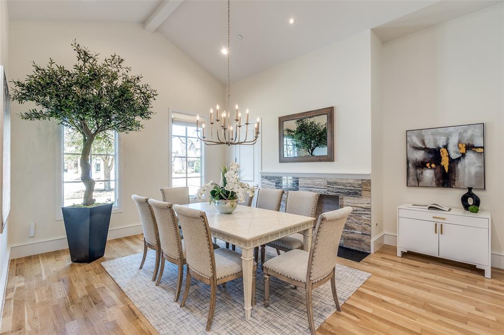 Royal Crest - Residential