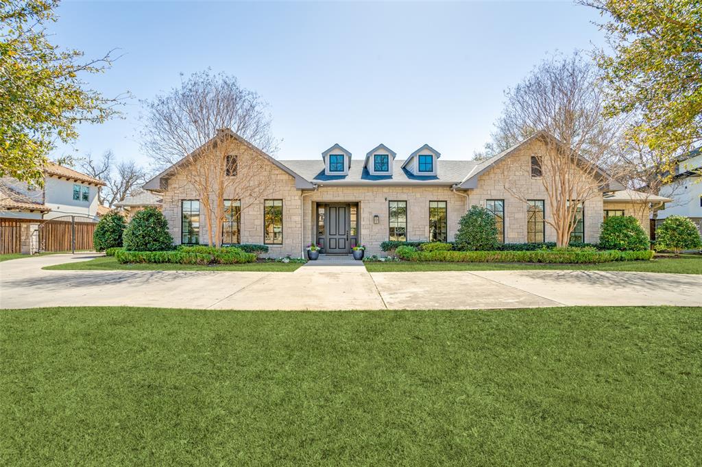Royal Crest - Residential