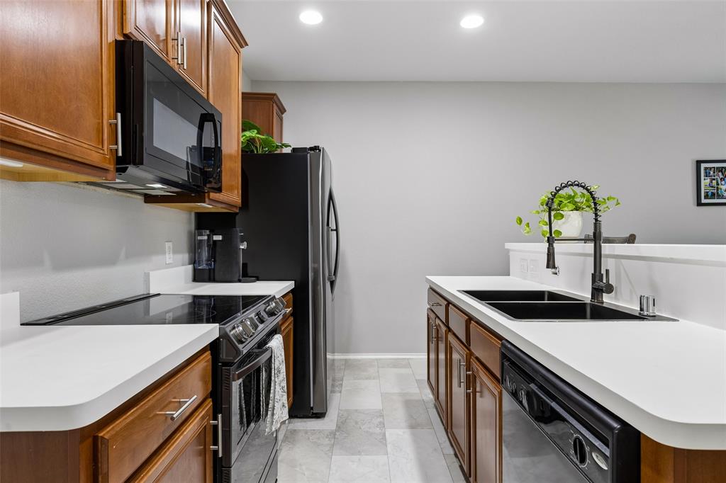 The Cascades At The Legends Ph - Residential