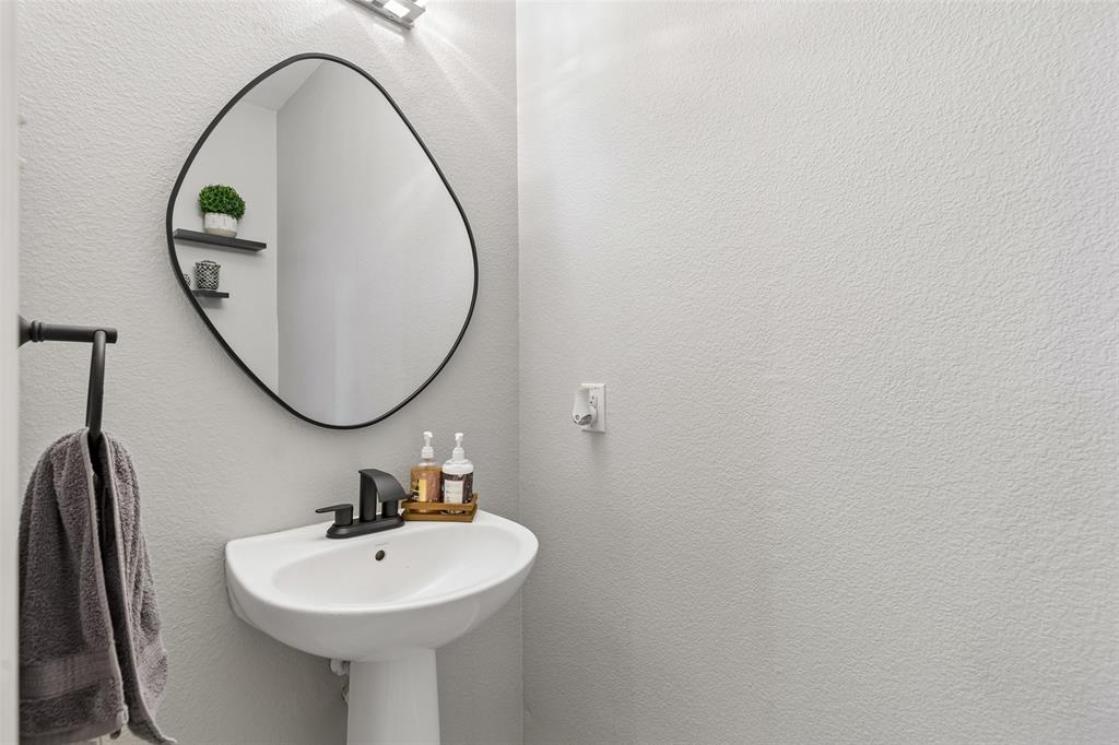 The Cascades At The Legends Ph - Residential