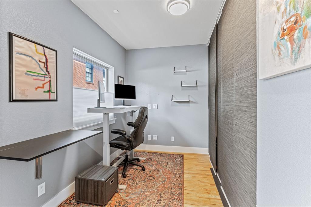 Ross Ave Bldg 1 - Residential