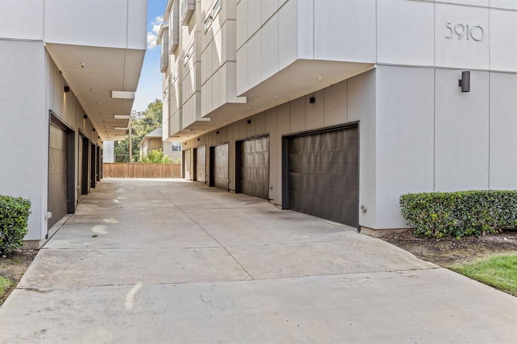 Ross Ave Bldg 1 - Residential