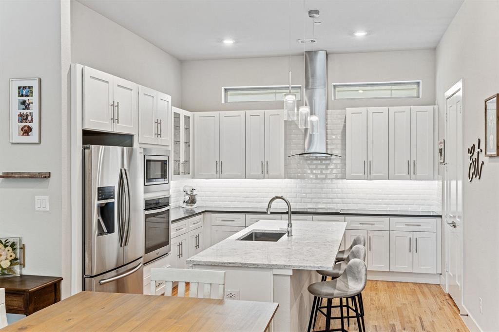 Ross Ave Bldg 1 - Residential