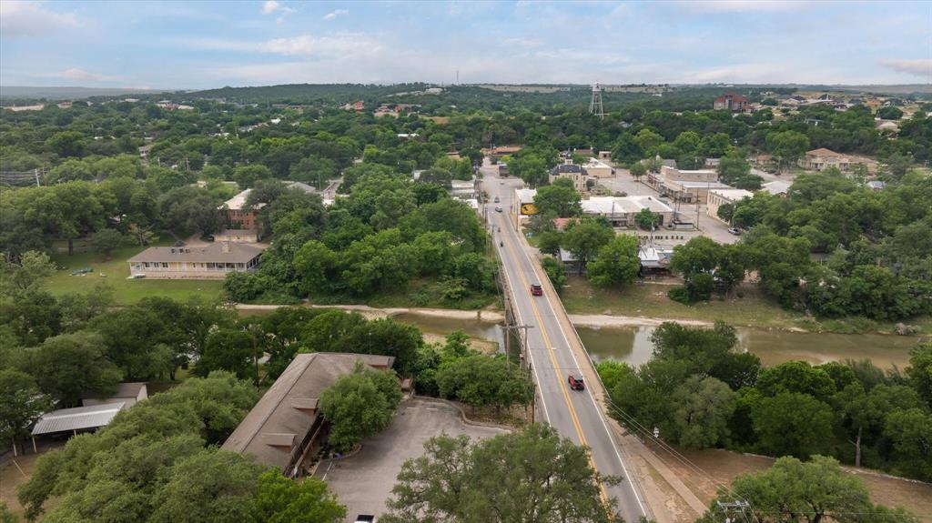 East End - Commercial Sale