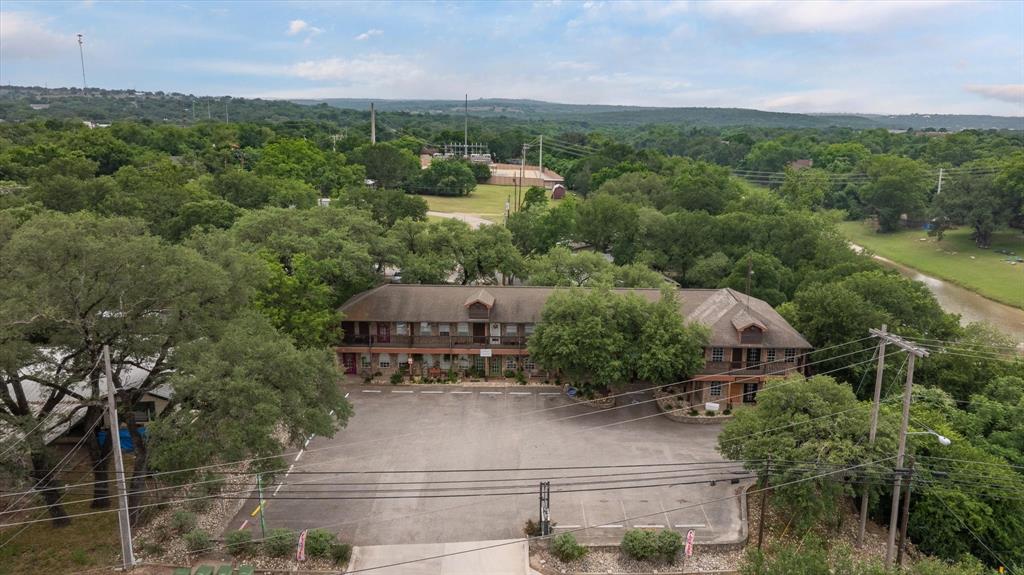 East End - Commercial Sale