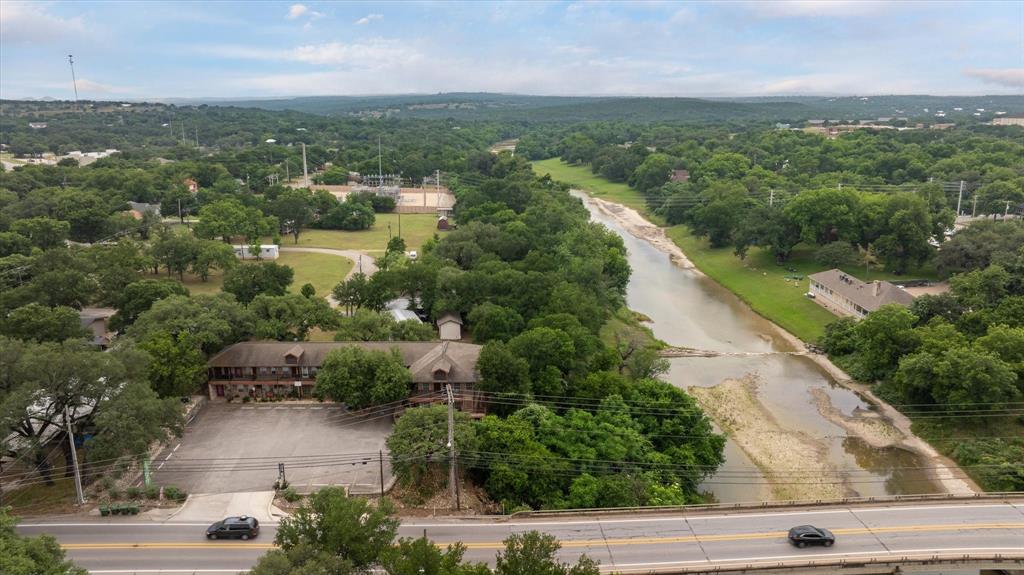 East End - Commercial Sale