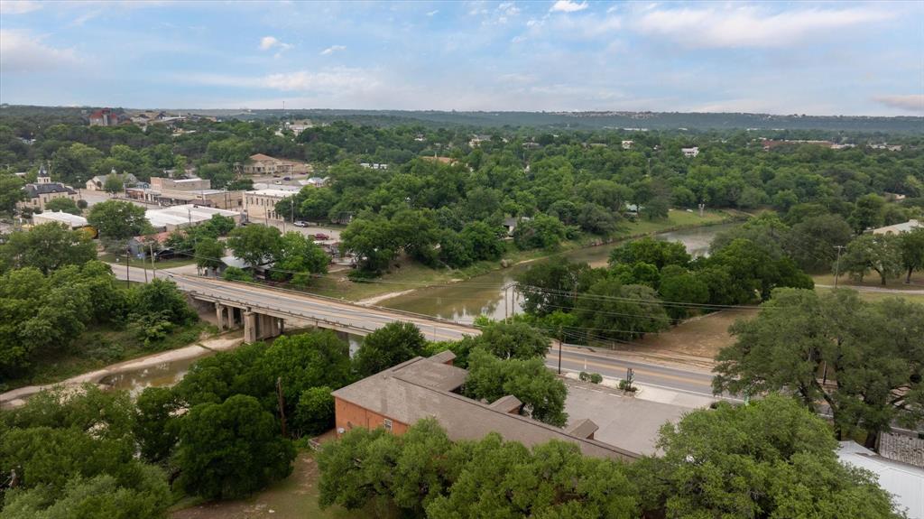 East End - Commercial Sale