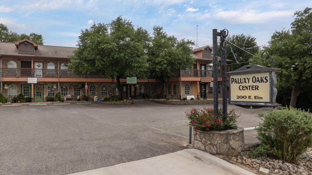 East End - Commercial Sale