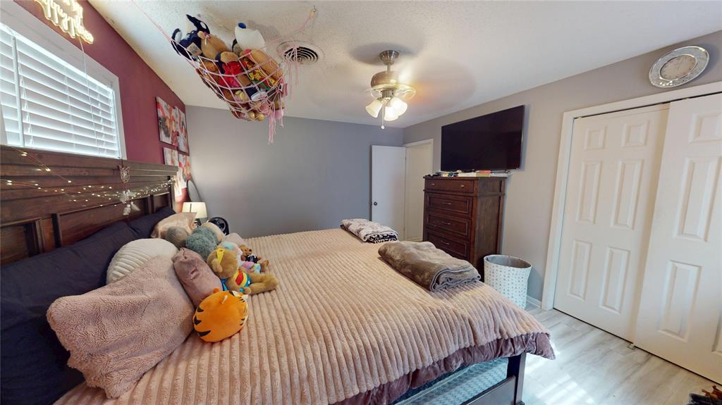 BELLAIRE - Residential