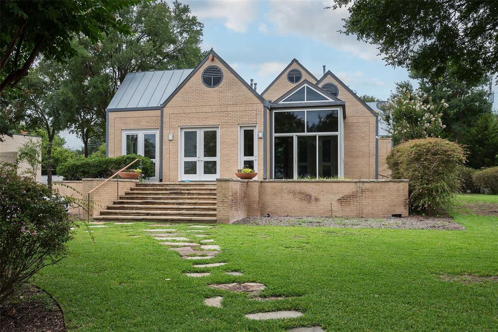 Strong and Crossen - Residential