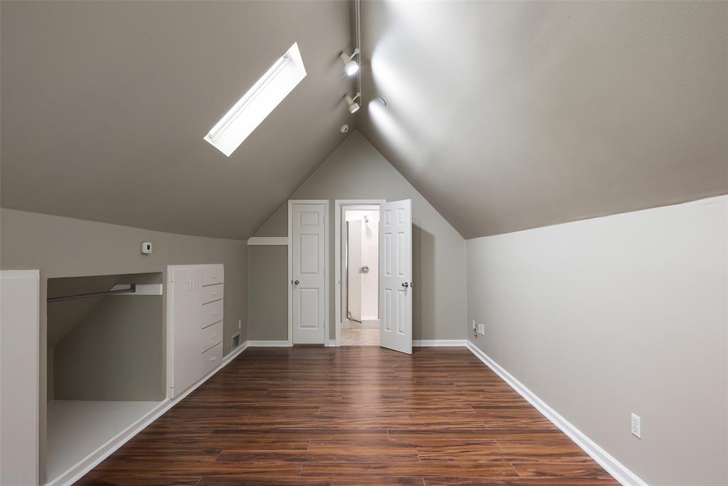 Strong and Crossen - Residential