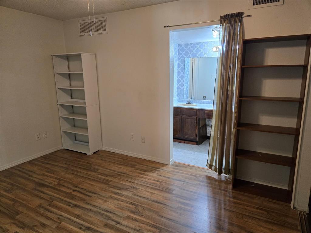 Richland Trace Condos - Residential