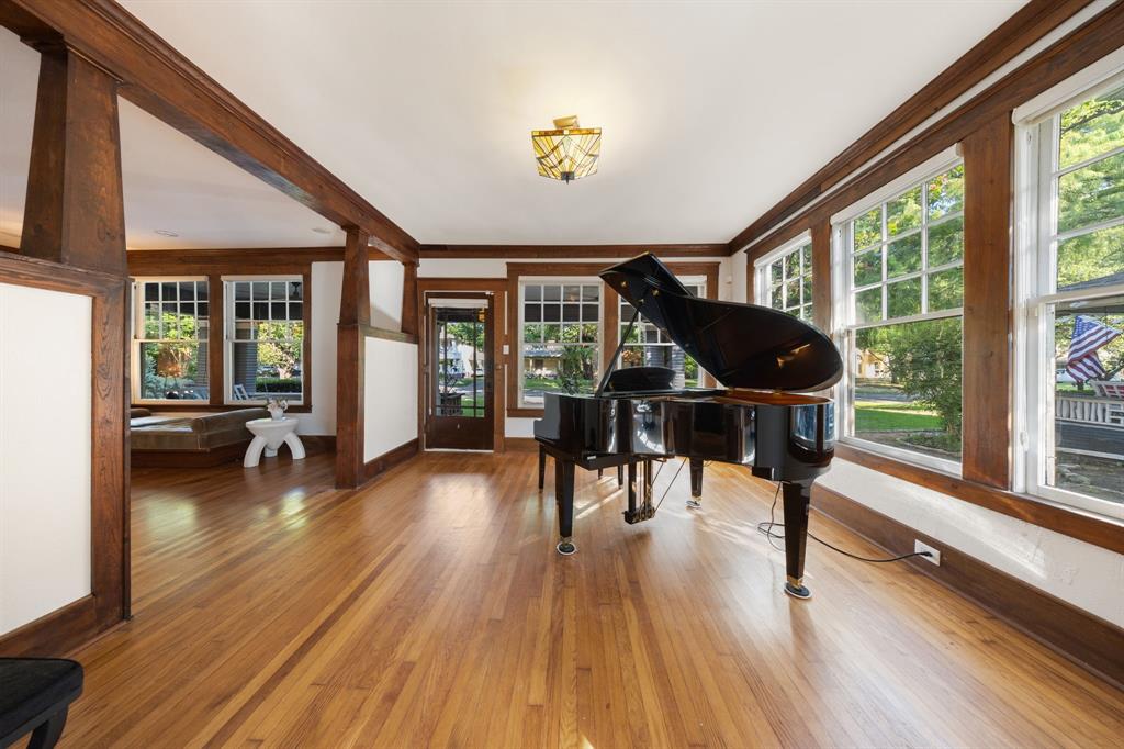 Munger Place - Residential
