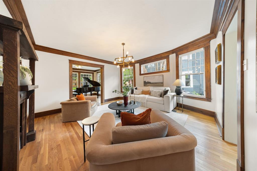 Munger Place - Residential