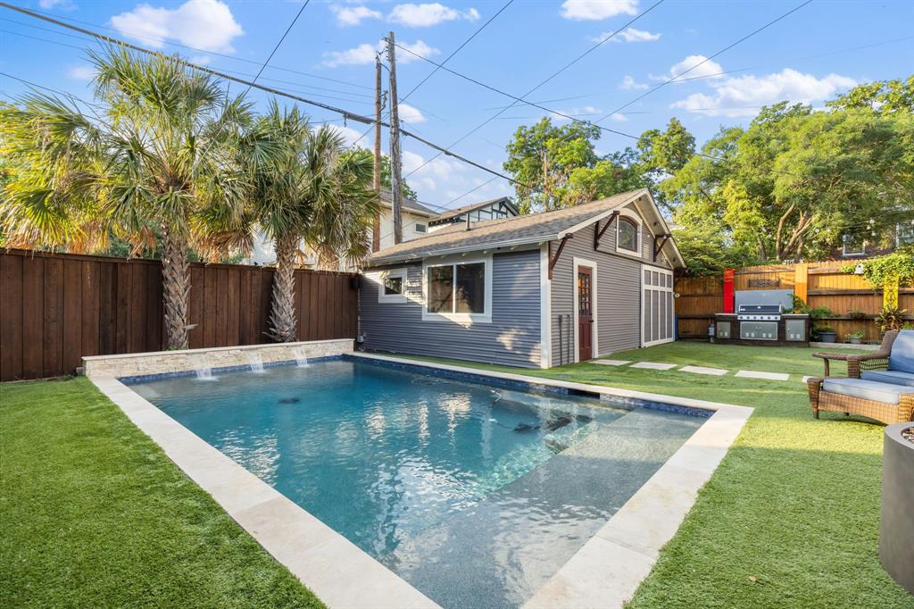 Munger Place - Residential