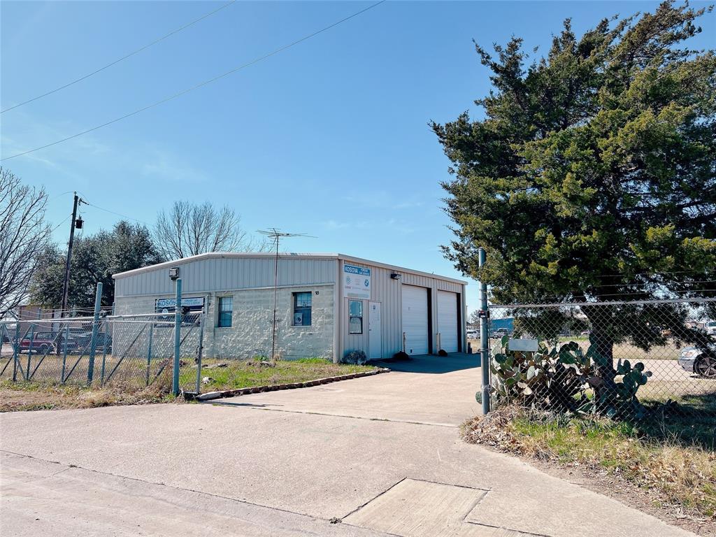Unlock the potential of this versatile 1.15-acre light industrial property in Wylie, Collin County. The site includes a 1,600 SF four-bay auto shop with office space, ideal for automotive services or a variety of light industrial uses. The flat terrain and generous lot size offer excellent opportunities for future expansion, overflow parking, or equipment storage.

Conveniently located near major highways, dining, retail, and surrounding commercial businesses, this property is positioned for long-term success. With the seller retiring, this is a rare turnkey opportunity for an established auto service operation, while the majority of the land remains ready for development to suit your business needs.