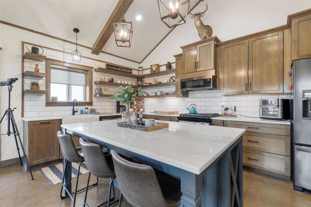 MONTGOMERY ANDREW - Residential