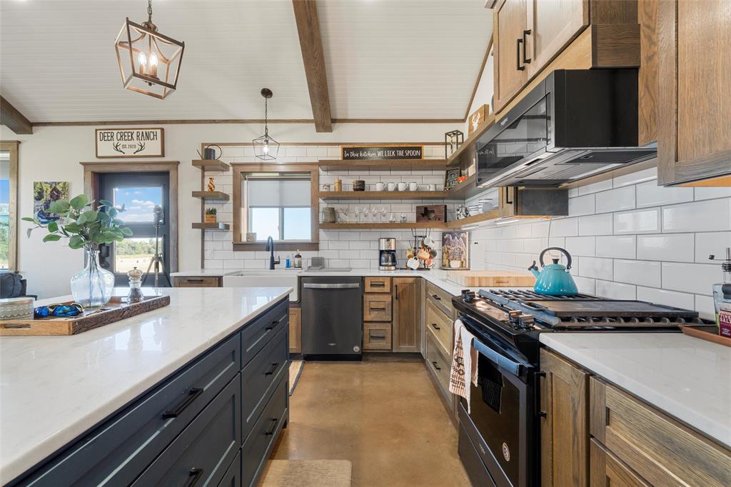 MONTGOMERY ANDREW - Residential