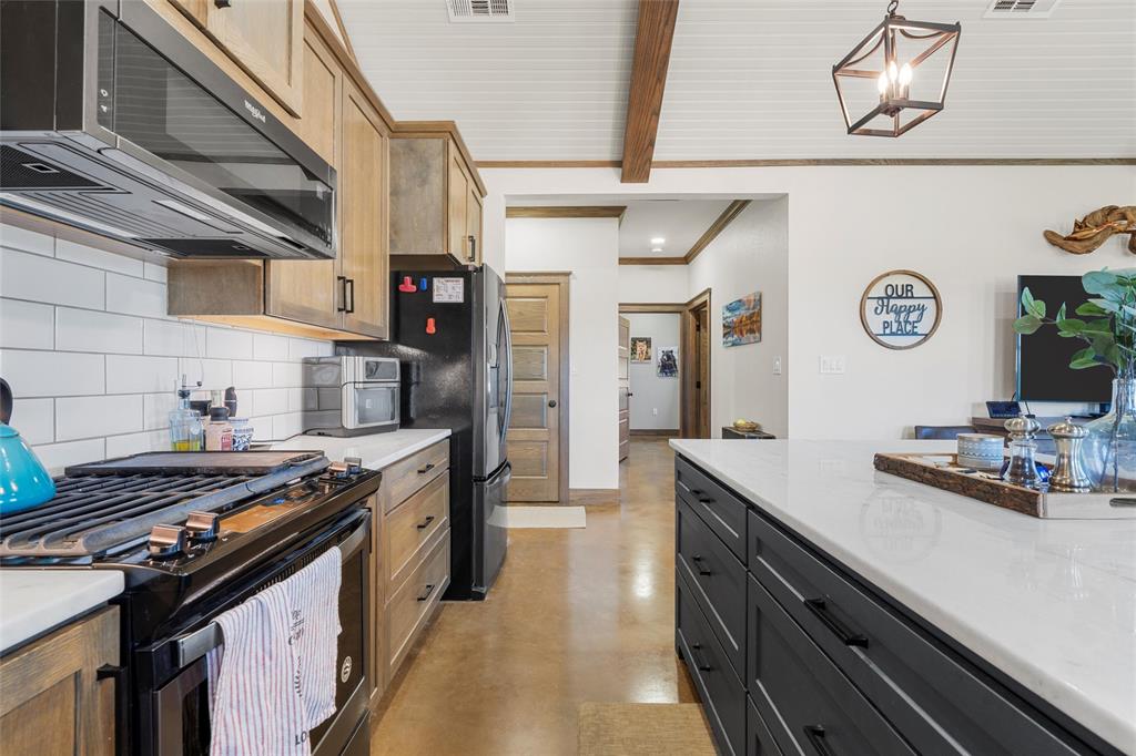 MONTGOMERY ANDREW - Residential