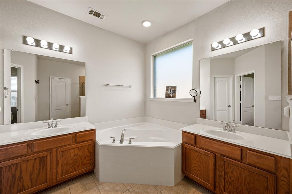 Rolling Meadows Fort Worth - Residential