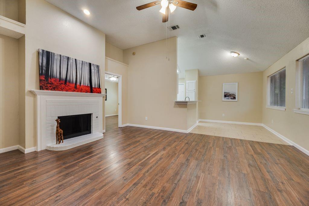INDEPENDENCE PARK - Residential