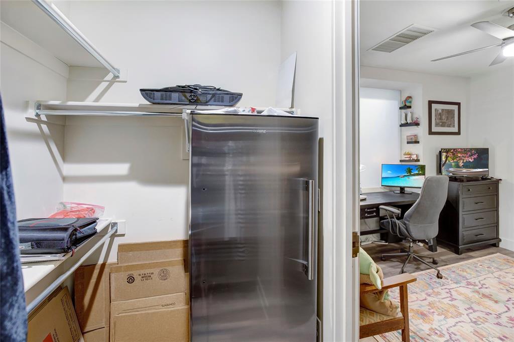 One Montgomery Plaza Residence Condo - Residential