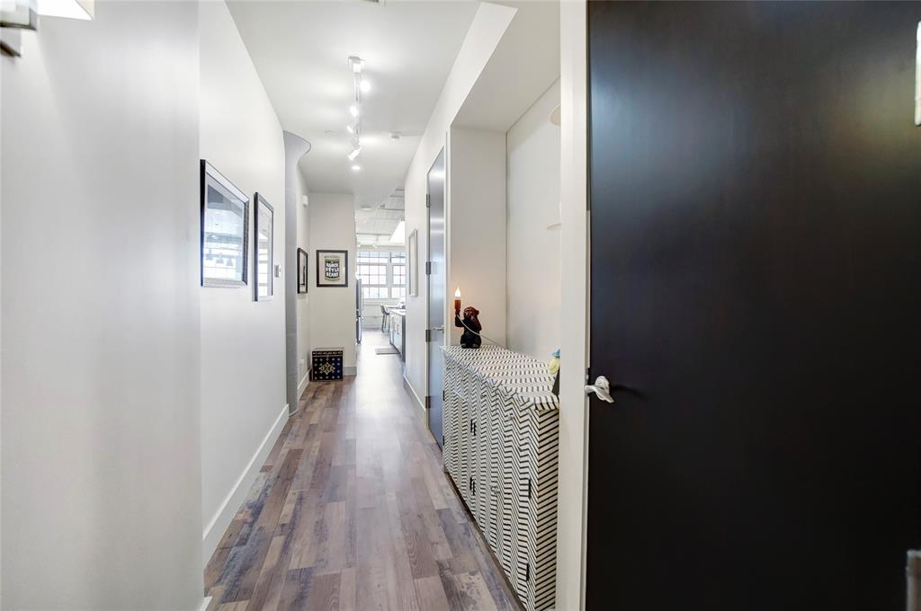 One Montgomery Plaza Residence Condo - Residential
