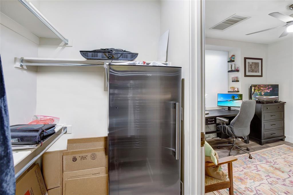 One Montgomery Plaza Residence Condo - Residential