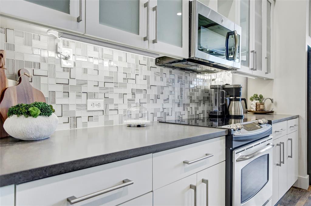 One Montgomery Plaza Residence Condo - Residential