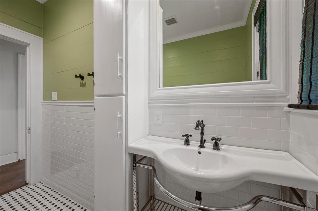 Junius Heights - Residential