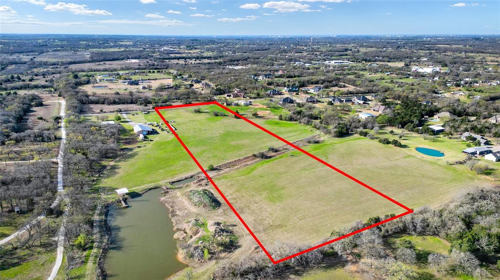 11 Acres in Burleson – Ready for Your Custom Build
Discover 11.05 acres in the quiet City of Cross Timber, perfect for your dream home. This spacious property gives you room for privacy, outdoor living, or even a hobby farm, all while being close to Burleson conveniences.
Property Details:
Lot Size: 11.05 acres
Minimum Build Requirement: 2,500 sqft living area
Utilities: Johnson County Co-Op Electric and Water available
Aerobic septic required
Mineral rights excluded
Bring your builder and vision — this land is a rare find for those wanting space, freedom, and a custom home site in Johnson County.