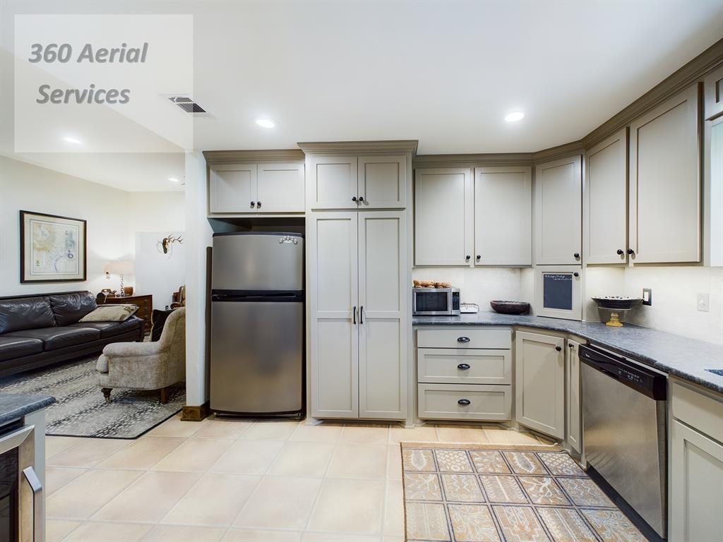 A Winfrey 548 - Residential