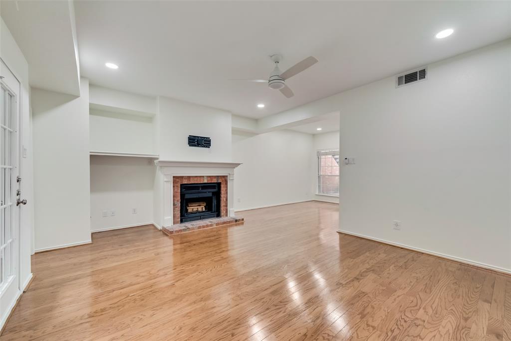 Williamsburg Condo Ph 02 - Residential Lease