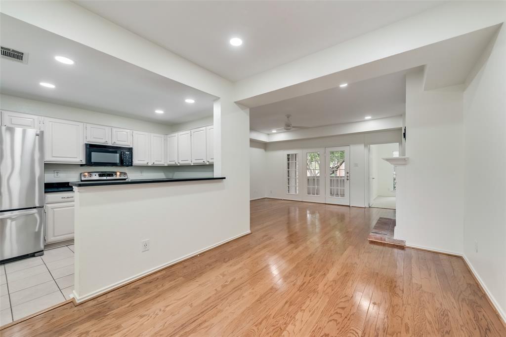 Williamsburg Condo Ph 02 - Residential Lease