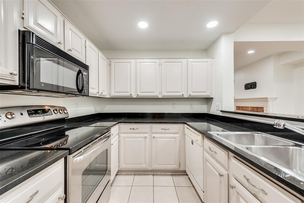 Williamsburg Condo Ph 02 - Residential Lease